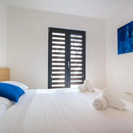 Mt City Apartments Makarska Exterior photo