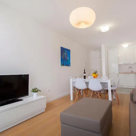 Mt City Apartments Makarska Exterior photo