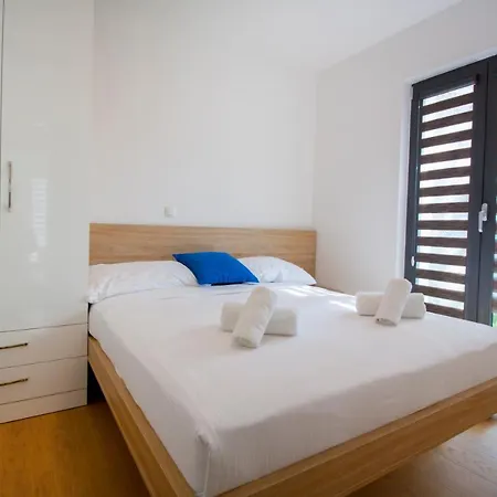Mt City Apartments Makarska Exterior photo