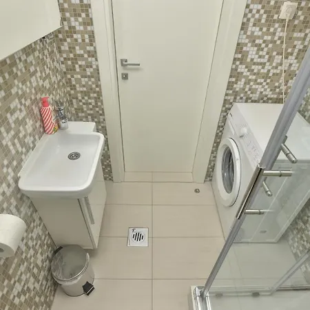 Mt City Apartments Makarska Exterior photo