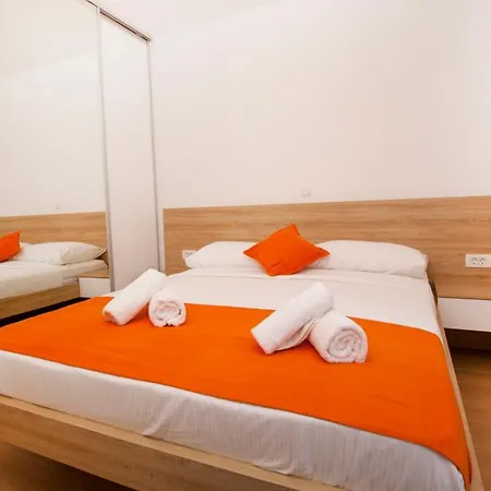 Mt City Apartments Makarska Exterior photo