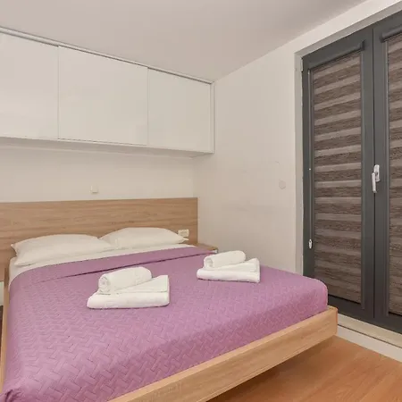 Mt City Apartments Makarska Exterior photo