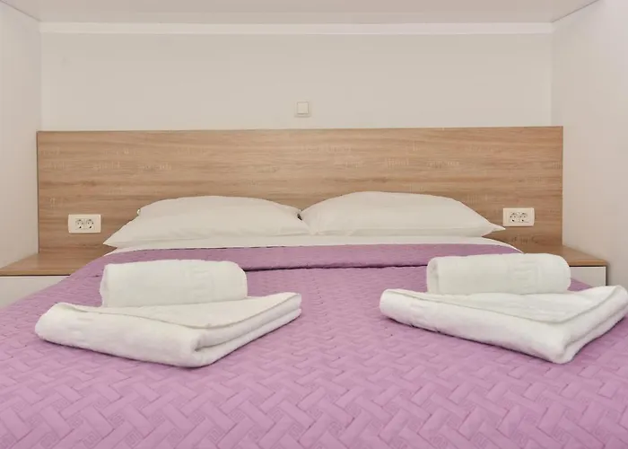 Mt City Apartments